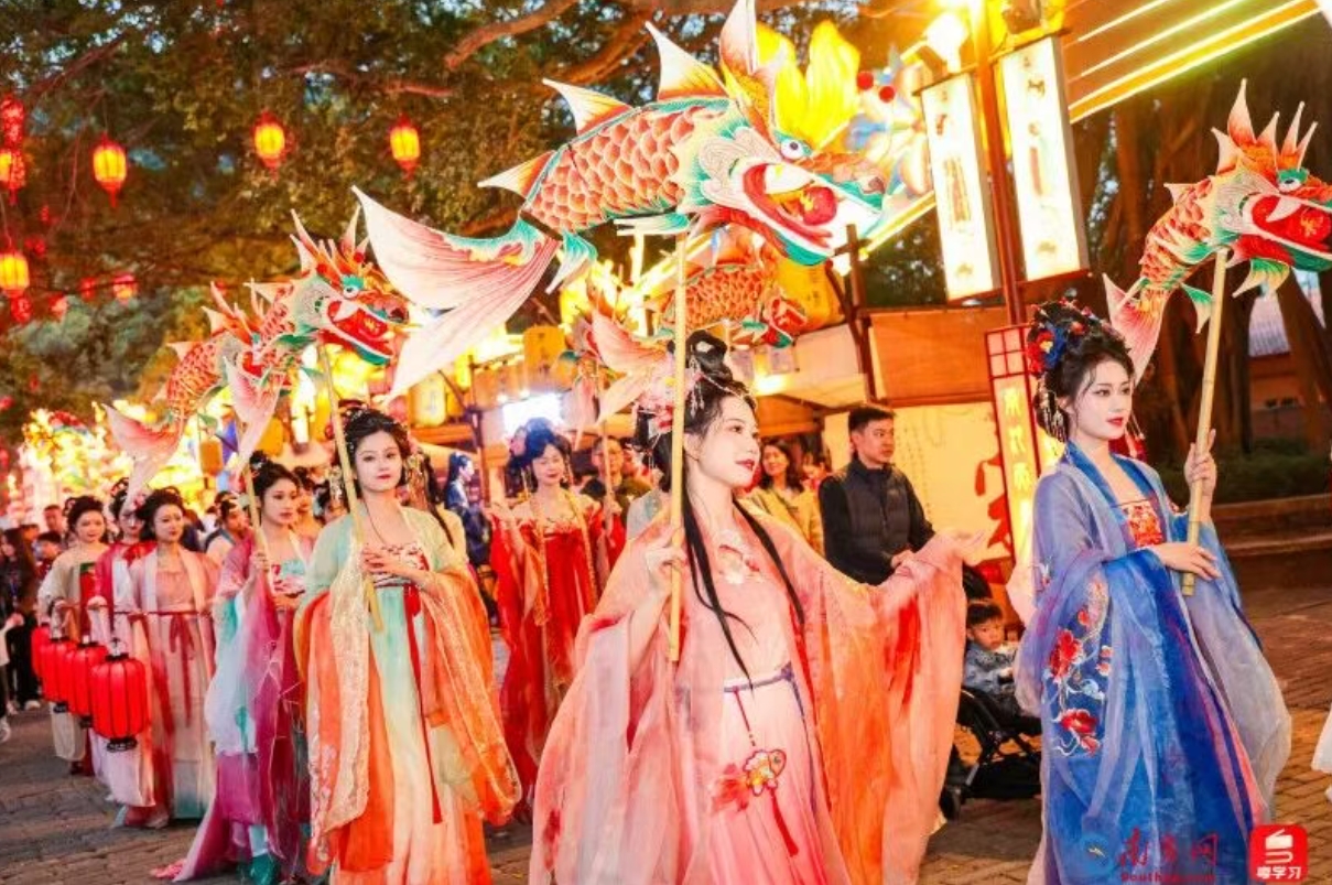 粤港澳灯会.jpg