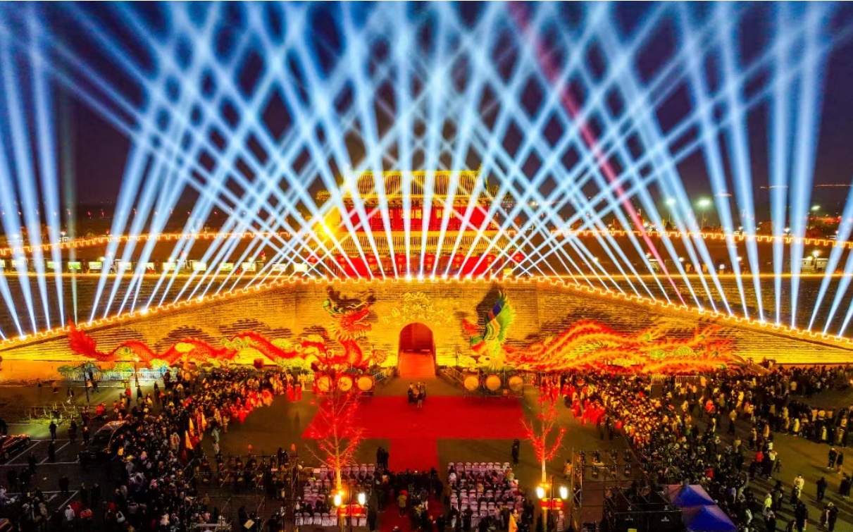 古城夜游.jpg